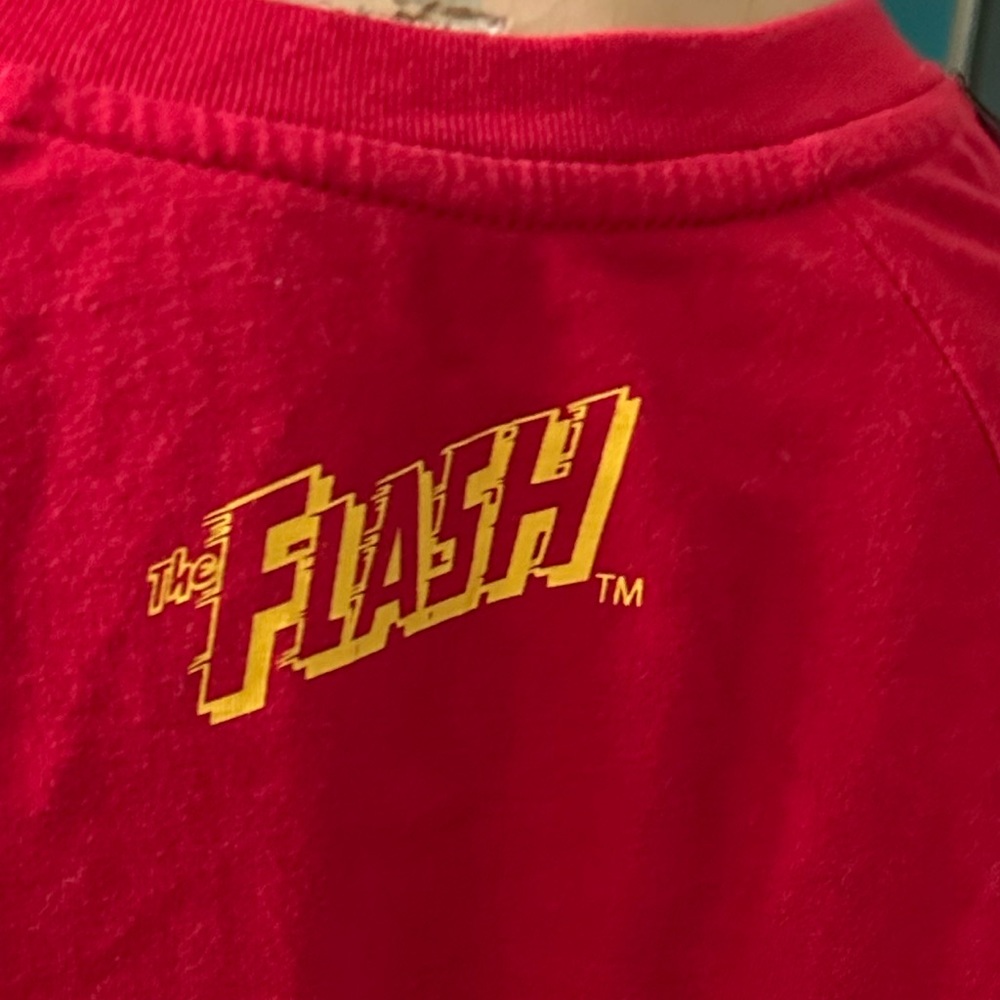 “The Flash” 3d Lenticular Changing Image Long Sle… - image 8